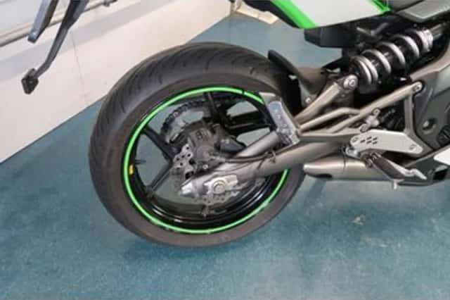 Kawasaki Er-6f (2009) thumbnail 5