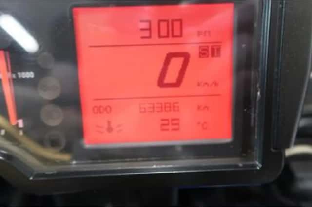 Aprilia Tuono 1000 R (2007) thumbnail 3