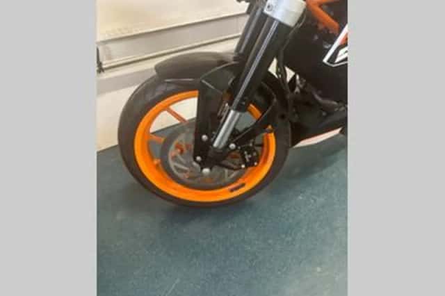 KTM 390 Duke (2013) thumbnail 6