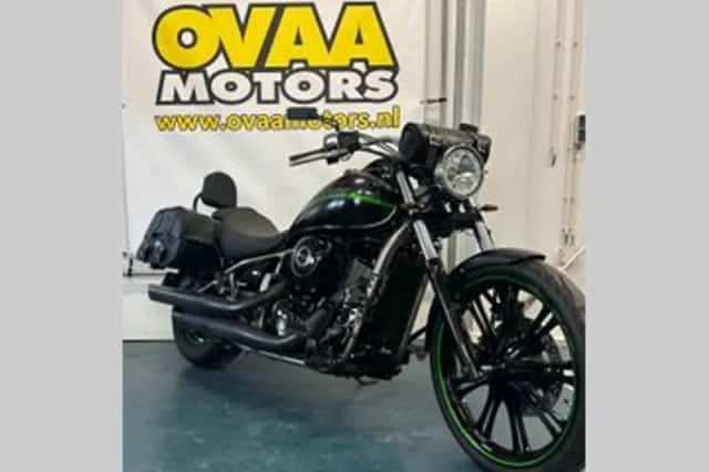 Kawasaki VN 900 Custom (2015) thumbnail 1
