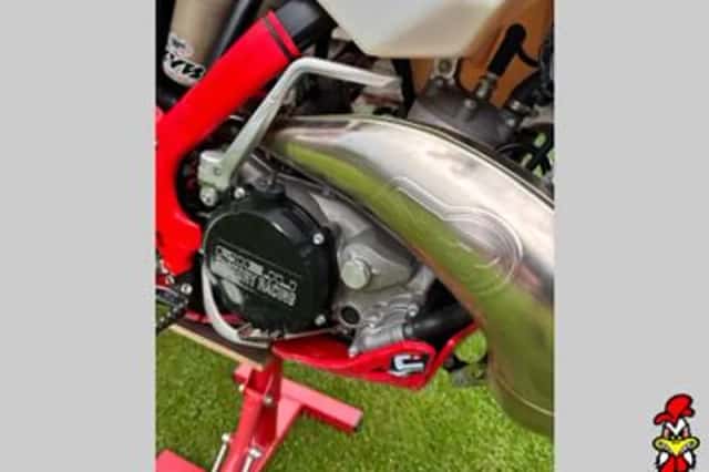 Rieju MR 300 Sixdays France (2024) thumbnail 6