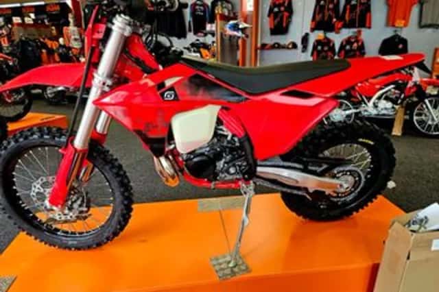 GASGAS EC 300 (2026) thumbnail 4