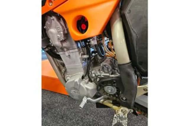 KTM 525 SX RACING (2005) thumbnail 3
