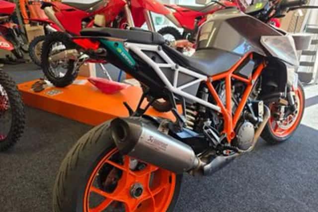 KTM 1290 SUPER DUKE R (2018) thumbnail 4
