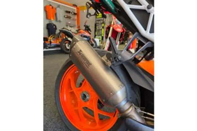 KTM 1290 SUPER DUKE R (2018) thumbnail 5