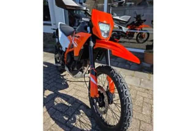 KTM 390 ENDURO R (2025) thumbnail 2