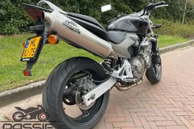 Honda CB600F (2004) thumbnail 2