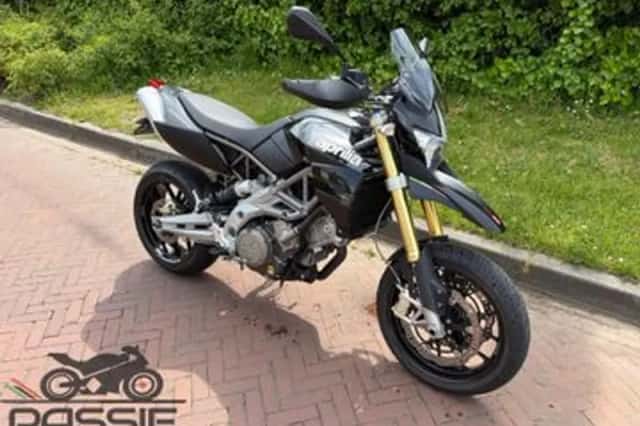 Aprilia Dorsoduro 750 (2008) thumbnail 4