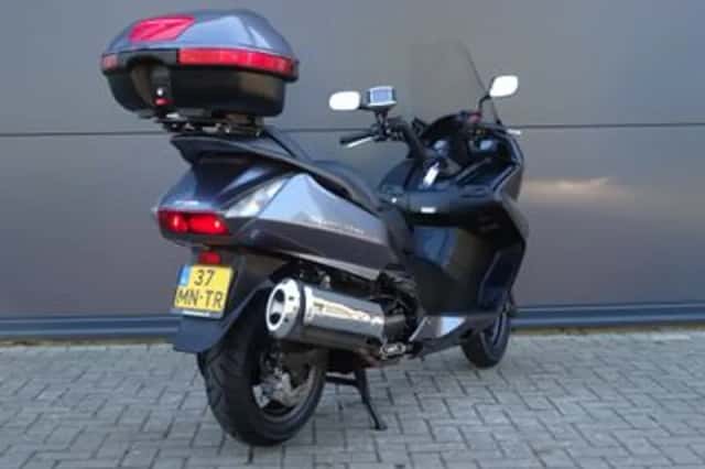 Honda FJS 400 Silver Wing (2006) thumbnail 3