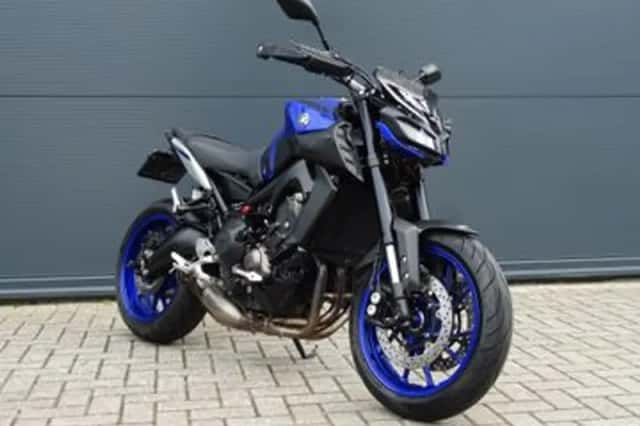 Yamaha MT-09 (2017) thumbnail 1