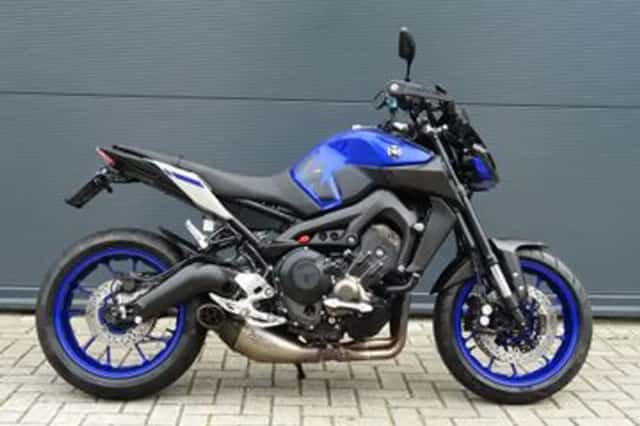 Yamaha MT-09 (2017) thumbnail 2