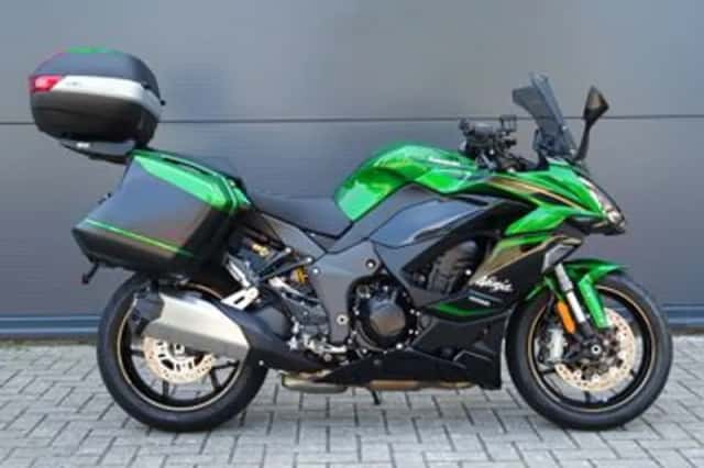 Kawasaki Ninja 1100 SX (2025) thumbnail 2