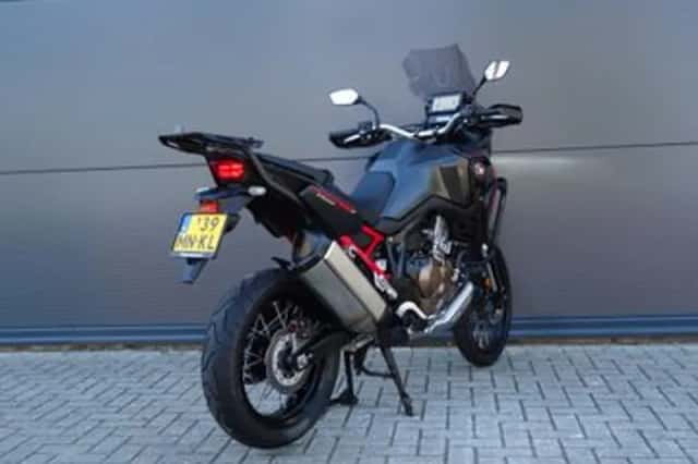 Honda CRF 1100 L Africa Twin (2020) thumbnail 3