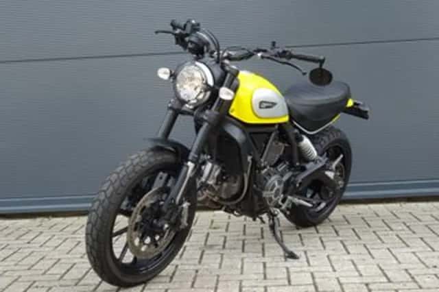 Ducati Scrambler Icon (2015) thumbnail 4