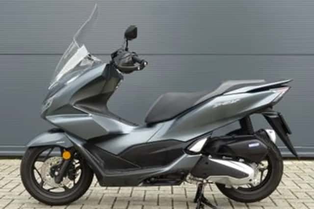 Honda PCX 125 (2022) thumbnail 4