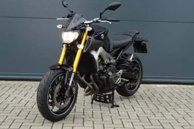 Yamaha MT-09 (2014) thumbnail 5