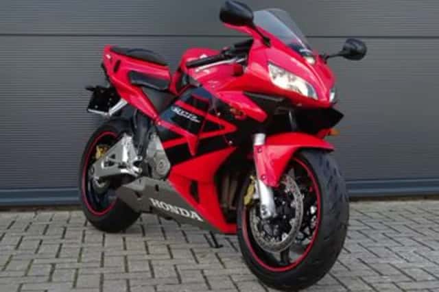Honda CBR600RR (2003) thumbnail 1
