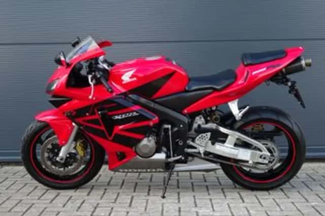 Honda CBR600RR (2003) thumbnail 4