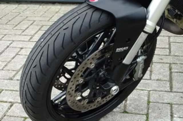 Ducati Monster 821 (2016) thumbnail 6