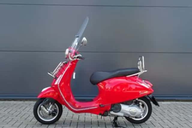 Vespa Primavera 125 (2014) thumbnail 4