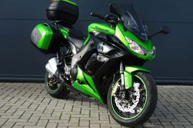 Kawasaki Z1000 (2012) thumbnail 1