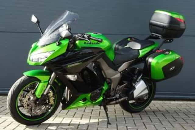 Kawasaki Z1000 (2012) thumbnail 5