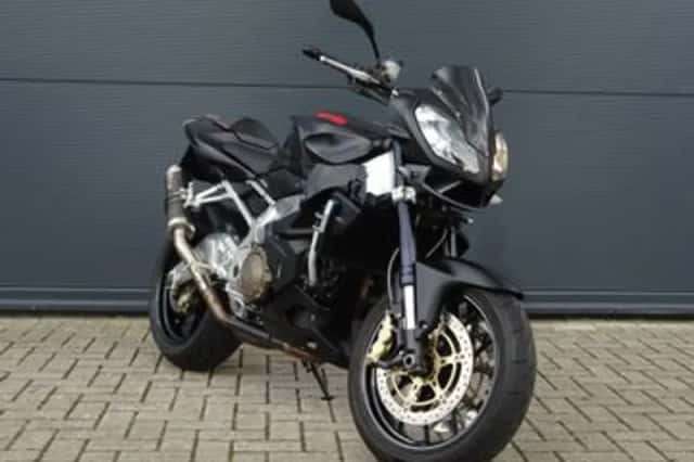 Aprilia Tuono 1000 R (2009) thumbnail 1