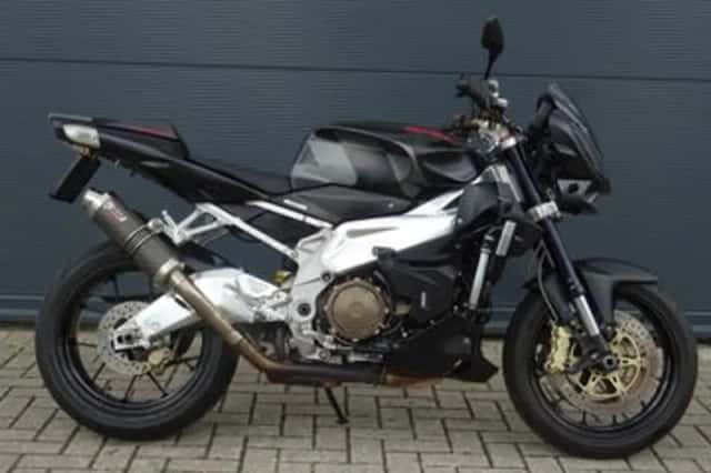 Aprilia Tuono 1000 R (2009) thumbnail 2