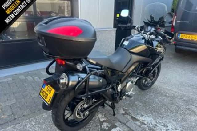 Suzuki V-Strom (2012) thumbnail 2