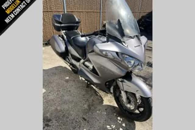 Honda ST 1300 PAN European (2003) thumbnail 4