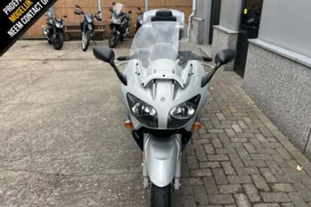 Yamaha FJR1300 (2005) thumbnail 3