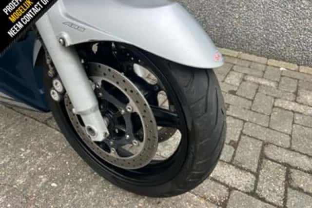 Yamaha FJR1300 (2005) thumbnail 4