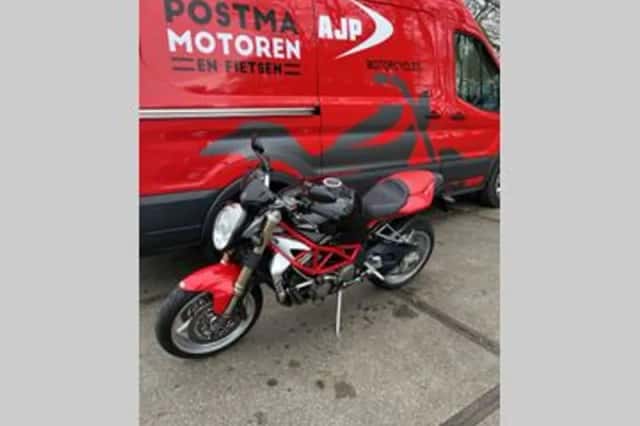 MV AGUSTA BRUTALE 910 (2006) thumbnail 4