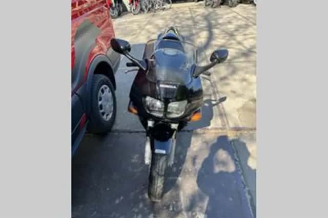 Honda VFR 750 F (1995) thumbnail 4