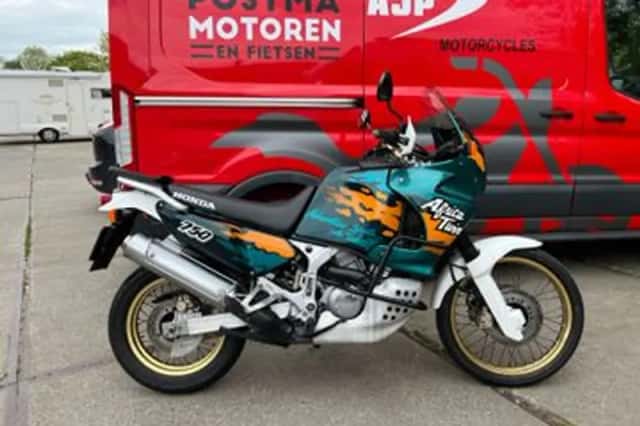 Honda XRV 750 AFRICA TWIN (1995) thumbnail 1