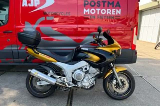 Yamaha TDM 850 (1999) thumbnail 1