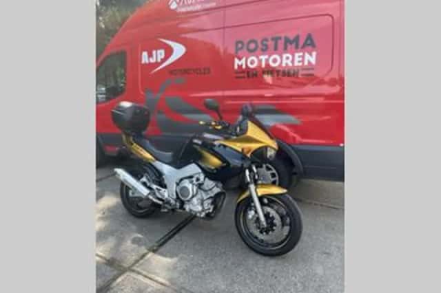 Yamaha TDM 850 (1999) thumbnail 2