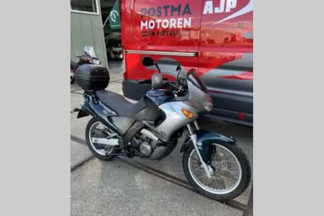 Aprilia Pegaso 650 I.E (2003) thumbnail 2