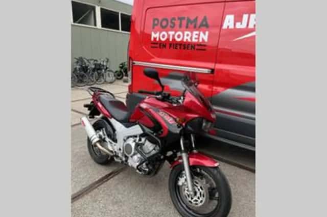 Yamaha TDM 850 (2000) thumbnail 2