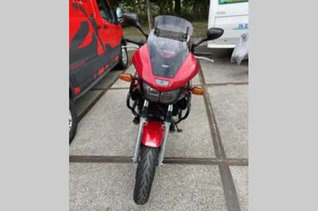 Yamaha TDM 850 (2000) thumbnail 5