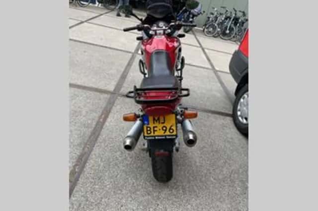 Yamaha TDM 850 (2000) thumbnail 6