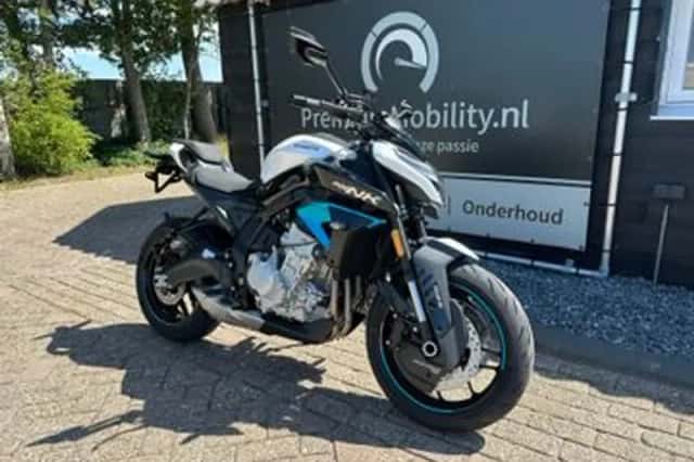 CFMOTO 675 NK (2026) thumbnail 4