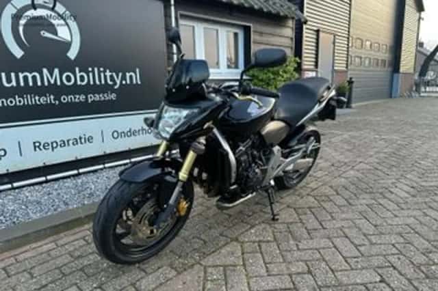Honda CB 600 F HORNET (2007) thumbnail 4