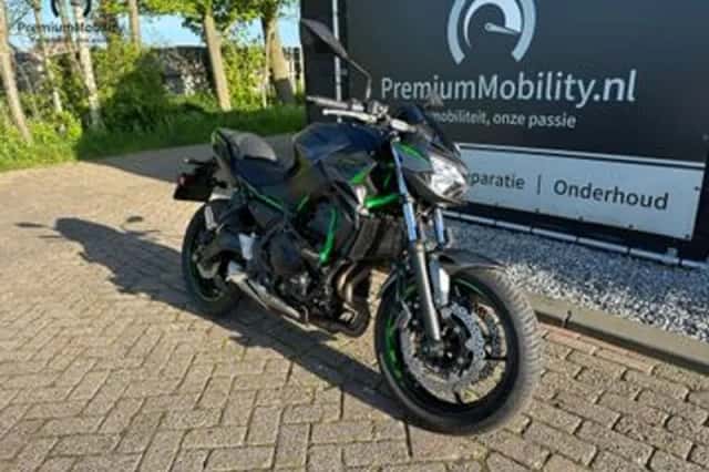 Kawasaki Z650 ABS (2023) thumbnail 4