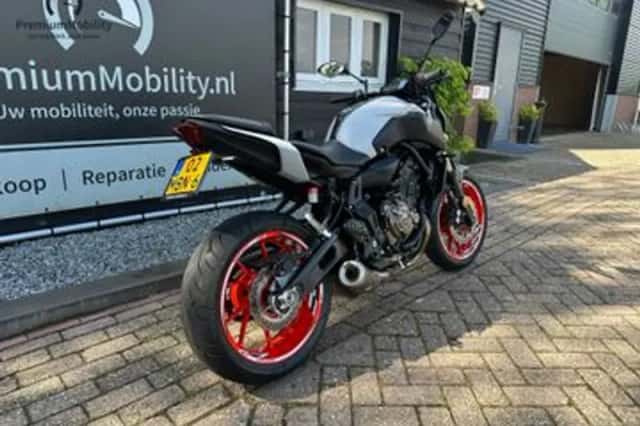 YAMAHA MT07 ABS (2020) thumbnail 6