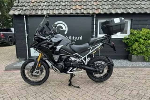 Triumph Tiger 1200 Rally Explorer (2024) thumbnail 3