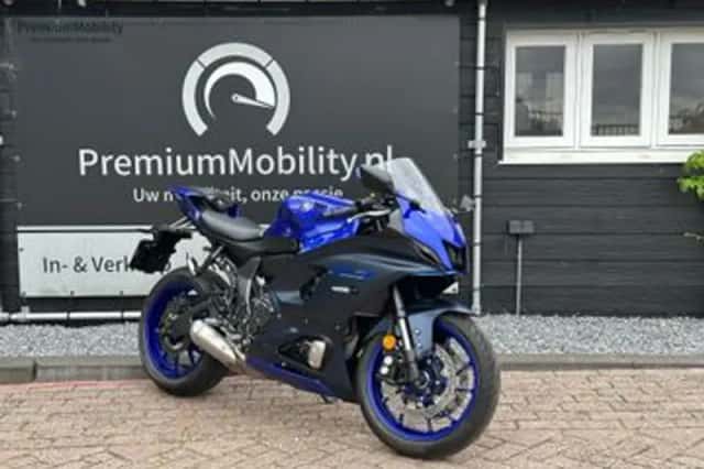 Yamaha R7 (2022) thumbnail 1