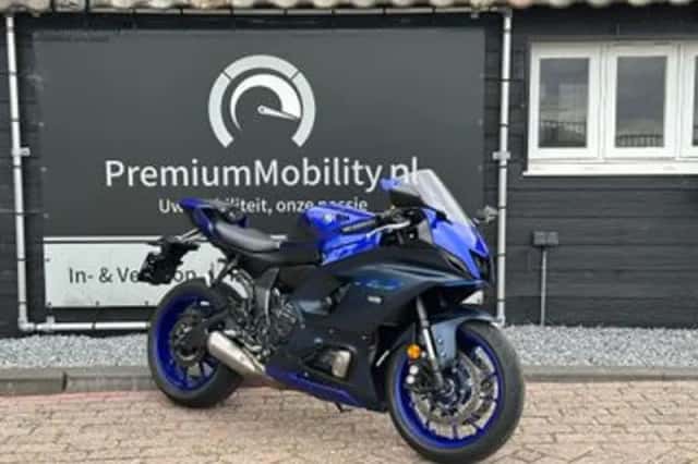 Yamaha R7 (2023) thumbnail 1