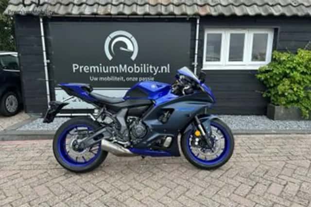 Yamaha R7 (2023) thumbnail 2