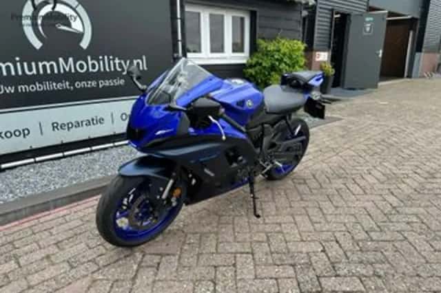 Yamaha R7 (2023) thumbnail 5